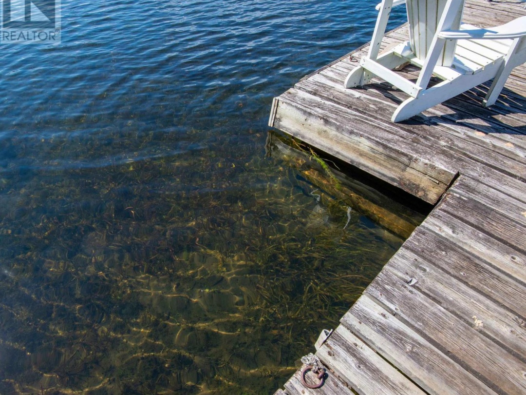 34 Deweys Island, Cameron Lake