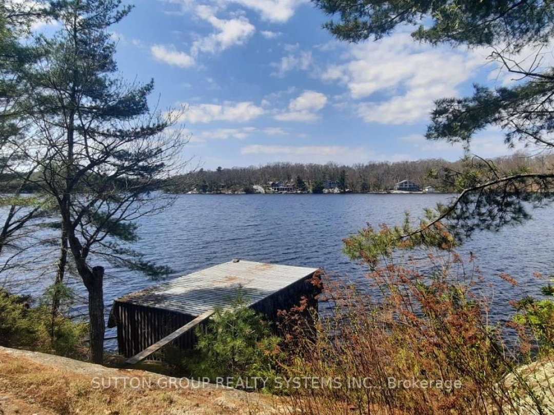 55 Healey Lake Water, Healey Lake