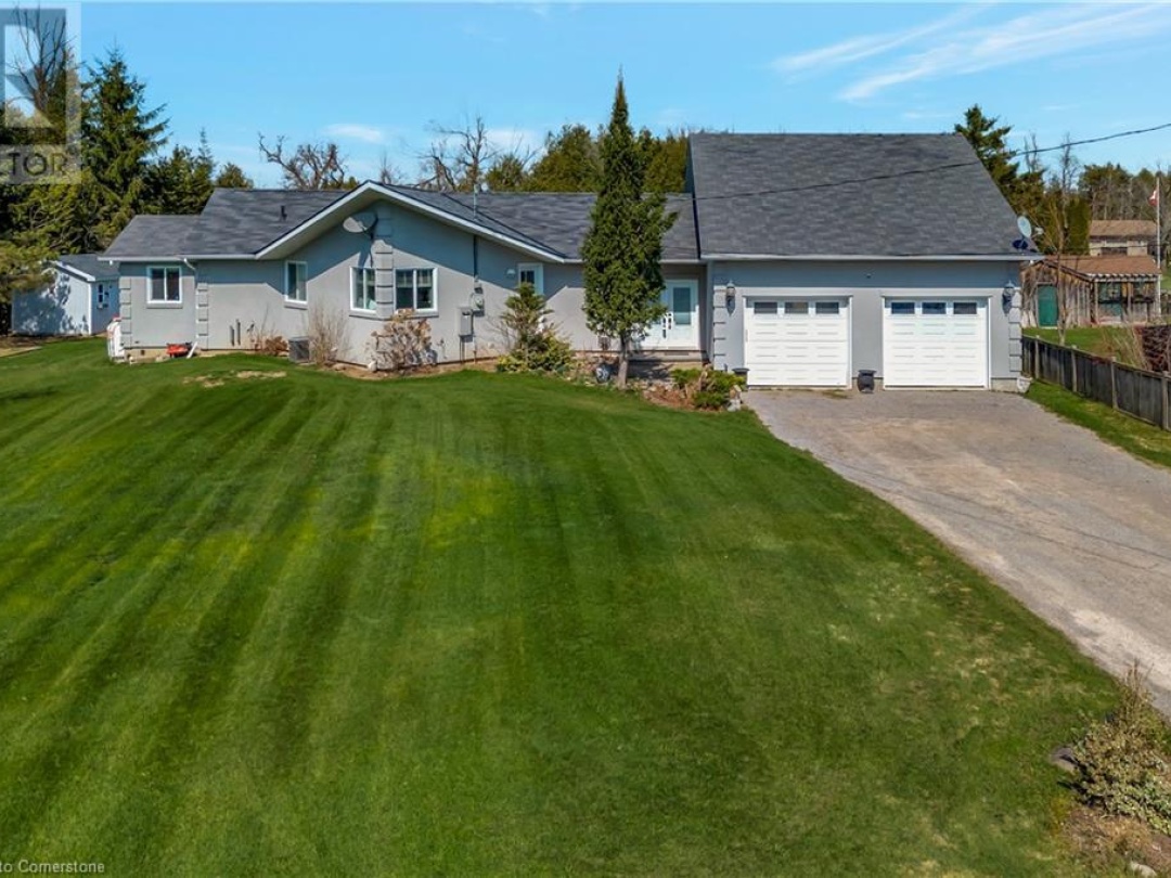 33 Totten Drive Drive, Sturgeon Lake