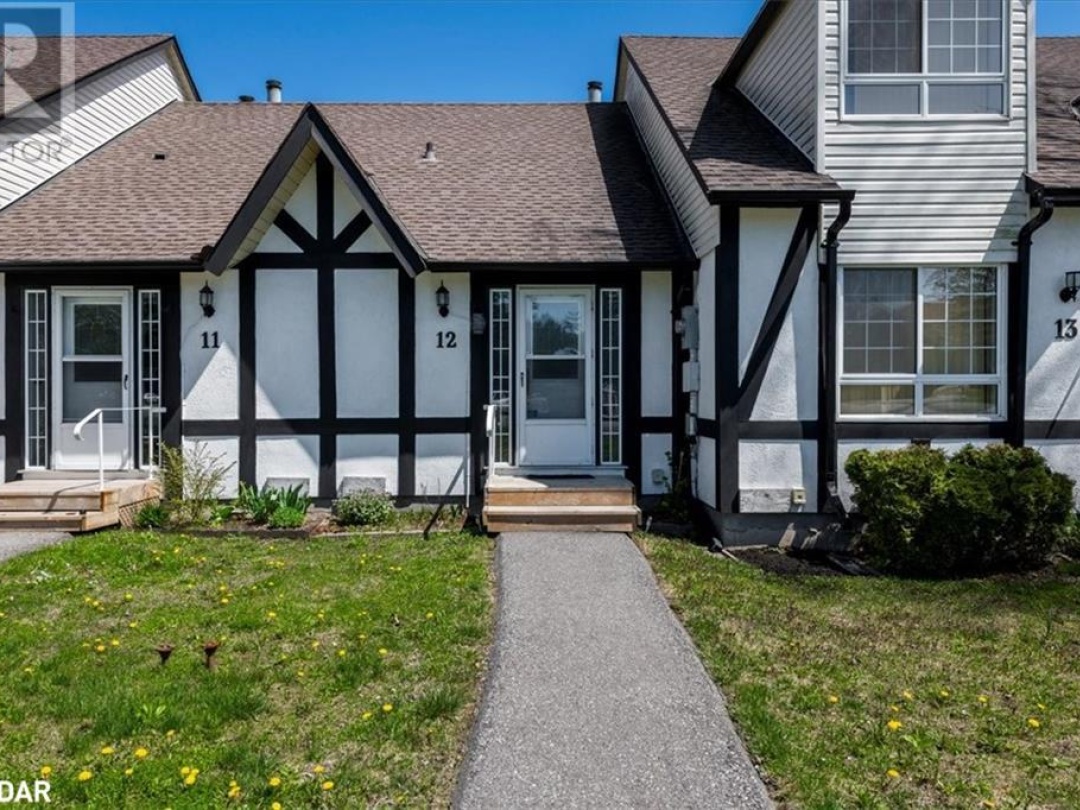 81 Laguna Parkway Parkway Unit# 12, Lake Simcoe