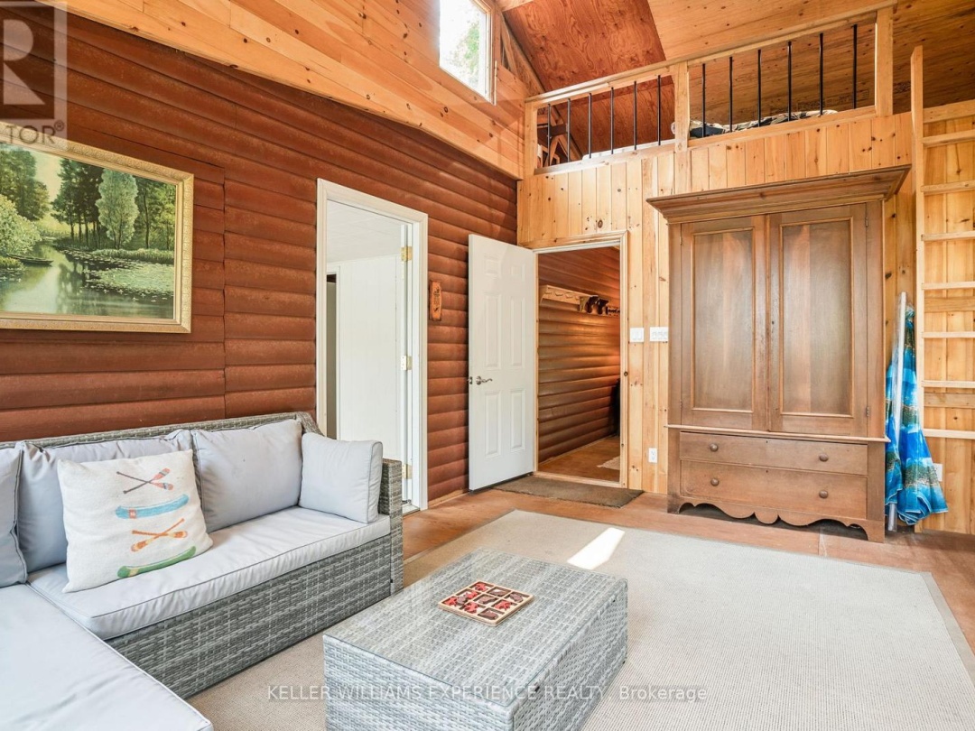 1049 Elsie Bay Road, Horseshoe Lake