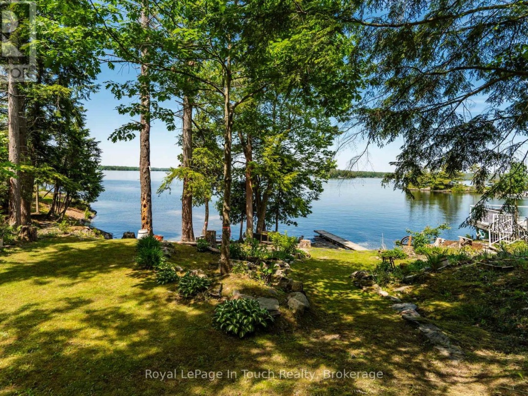 4 IS 270 GEORGIAN BAY ISLAND, 