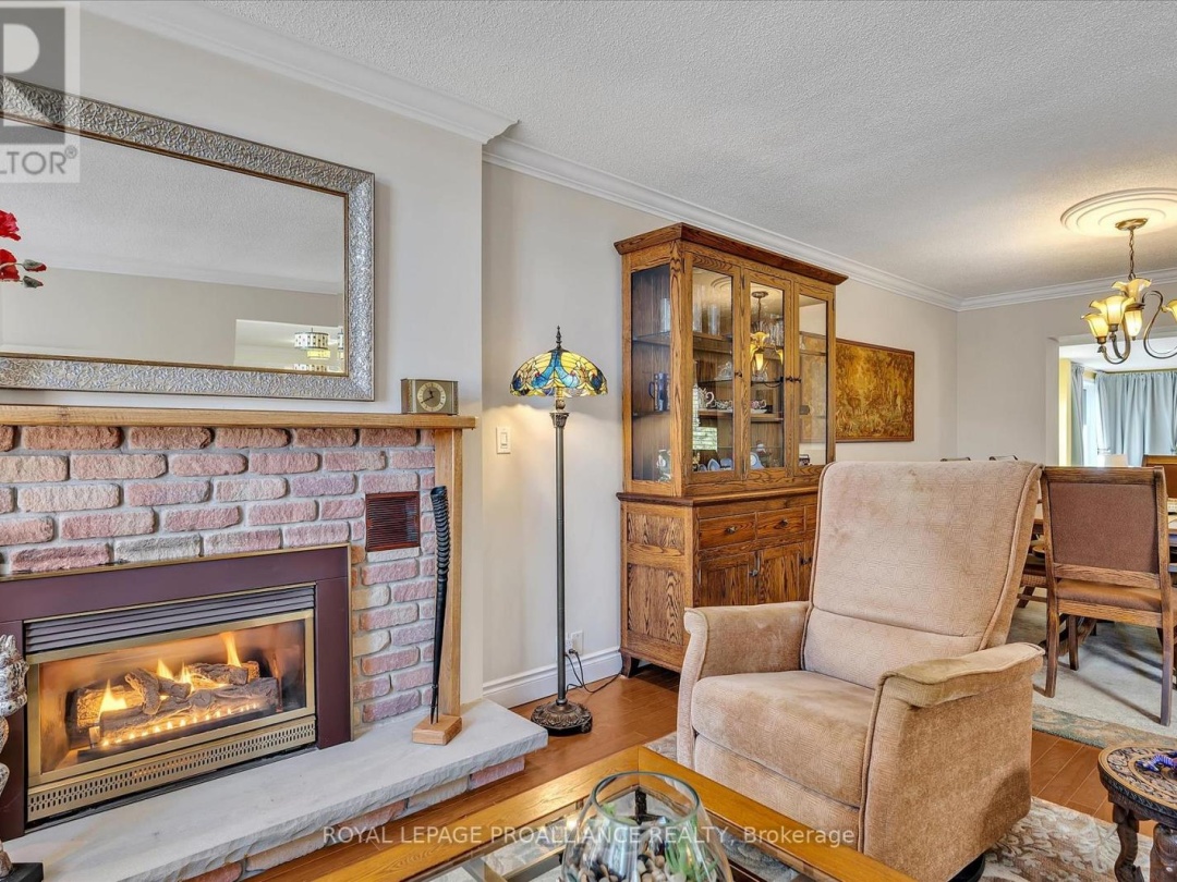 2 Patricia Place, Pigeon Lake