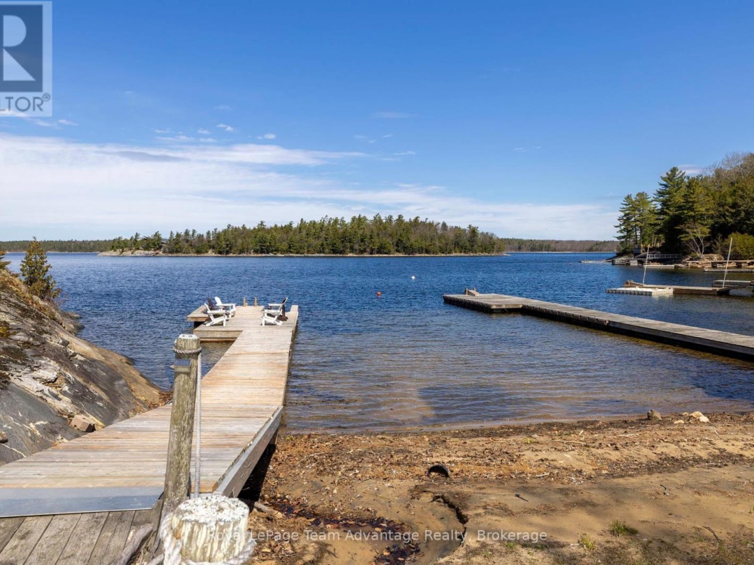 758 Paradise Lane, Georgian Bay