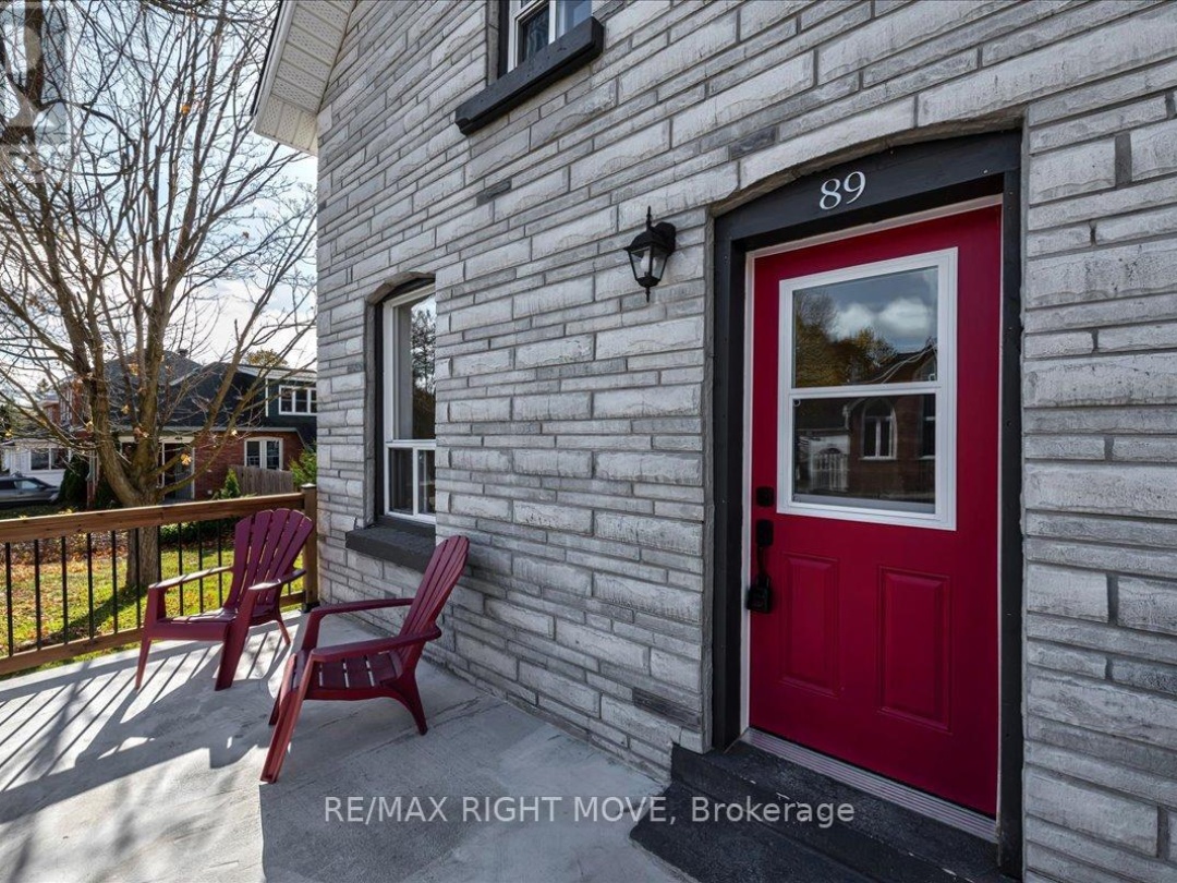 89 DOUGLAS STREET, Orillia