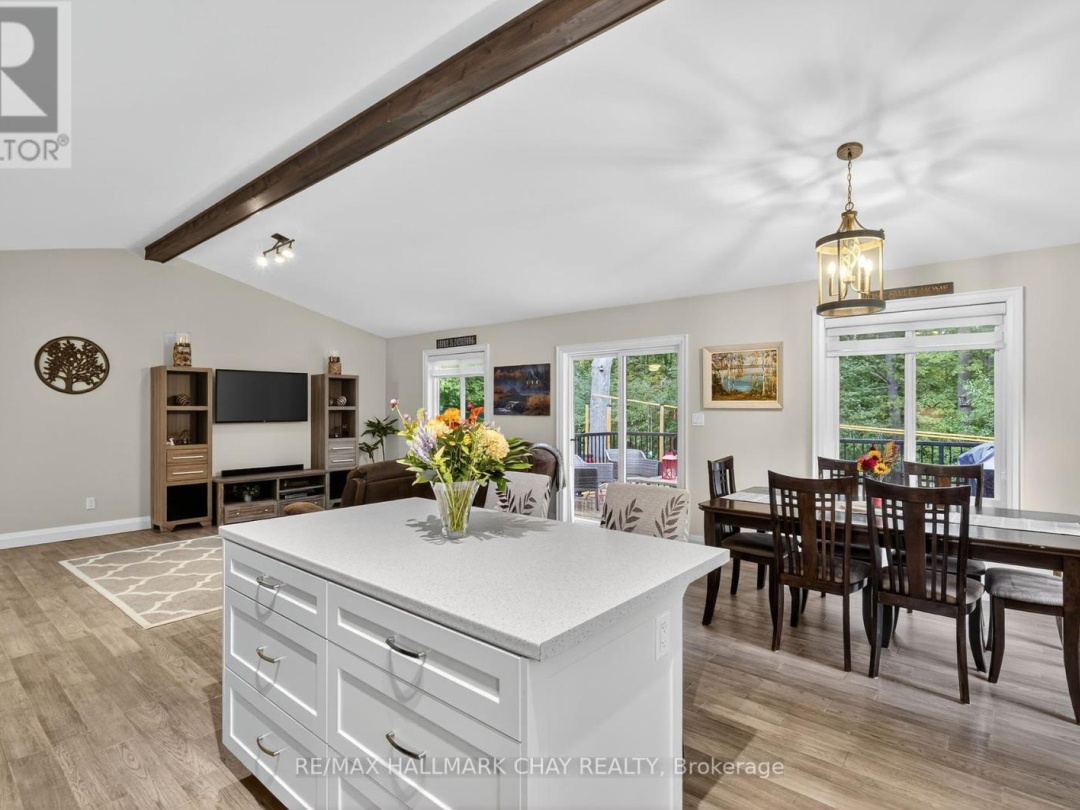 202 VEL-DOR CRESCENT, 