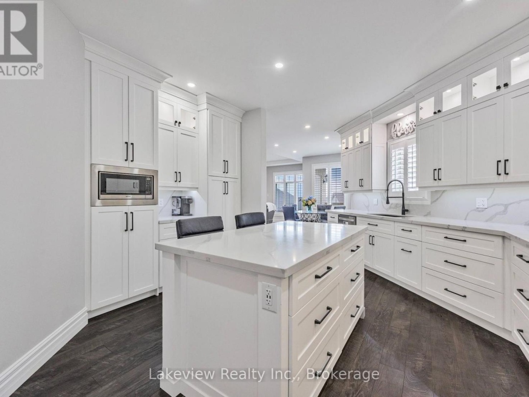 31 CLEOPATRA COURT, Orillia