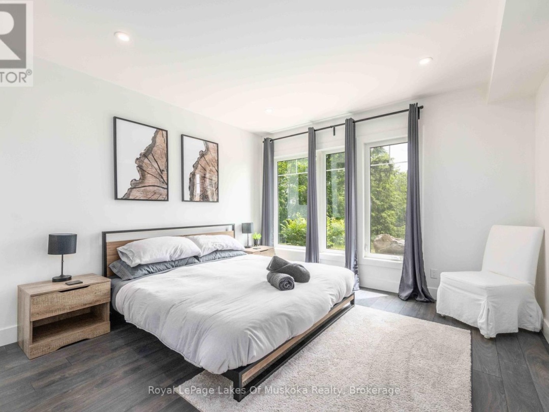 102 3 Tree Tops Lane, Peninsula Lake