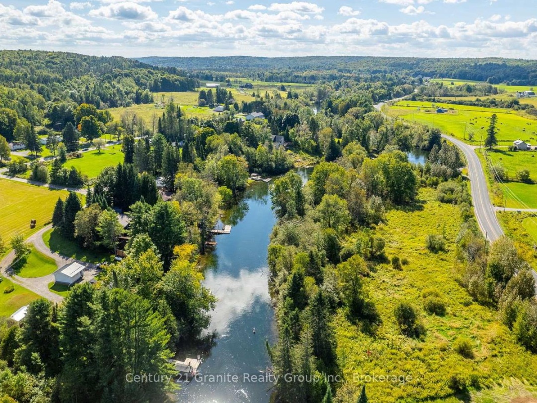 4324 Deep Bay Road, Gull Lake