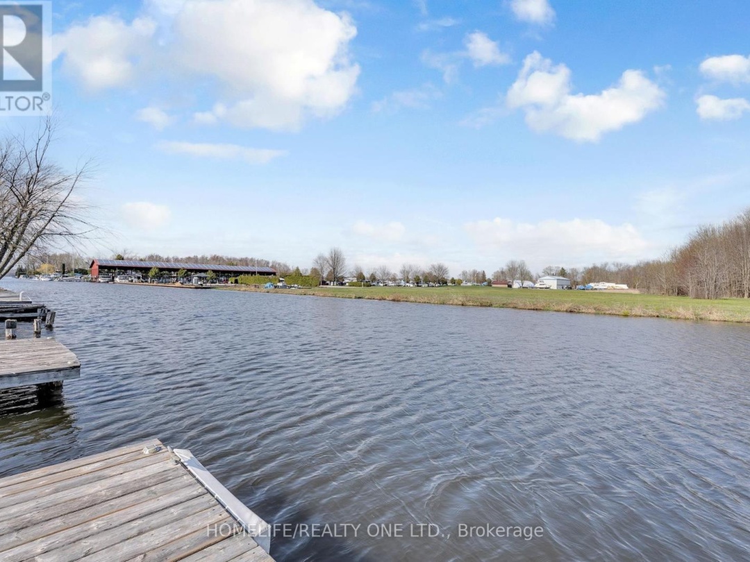 4055 Glen Cedar Drive, Lake Simcoe