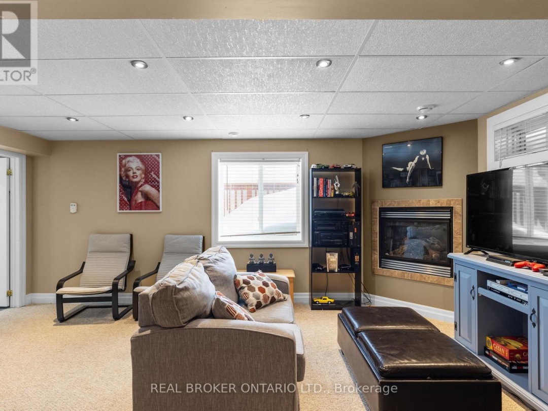 3173 Bass Lake Side Road E, Orillia