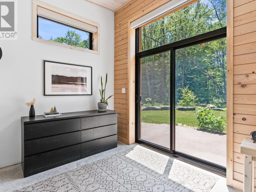 1592 BUCKSLIDE ROAD, 