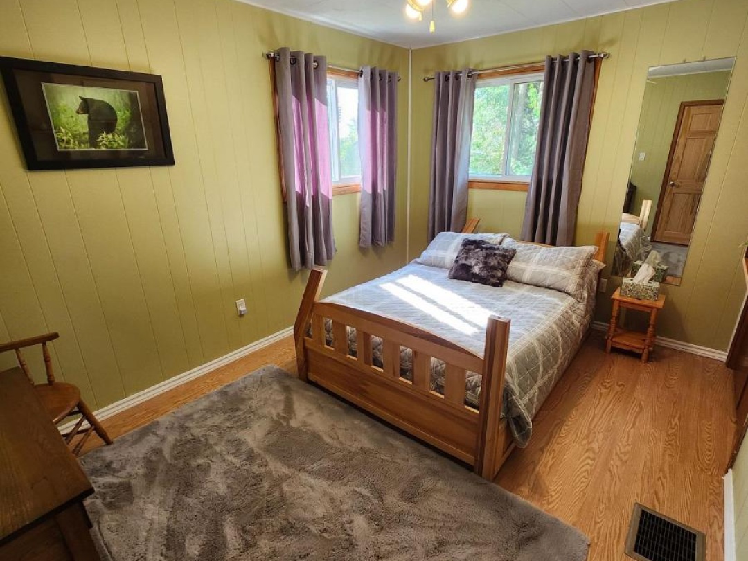 63 Thomas Drive, Sturgeon Lake