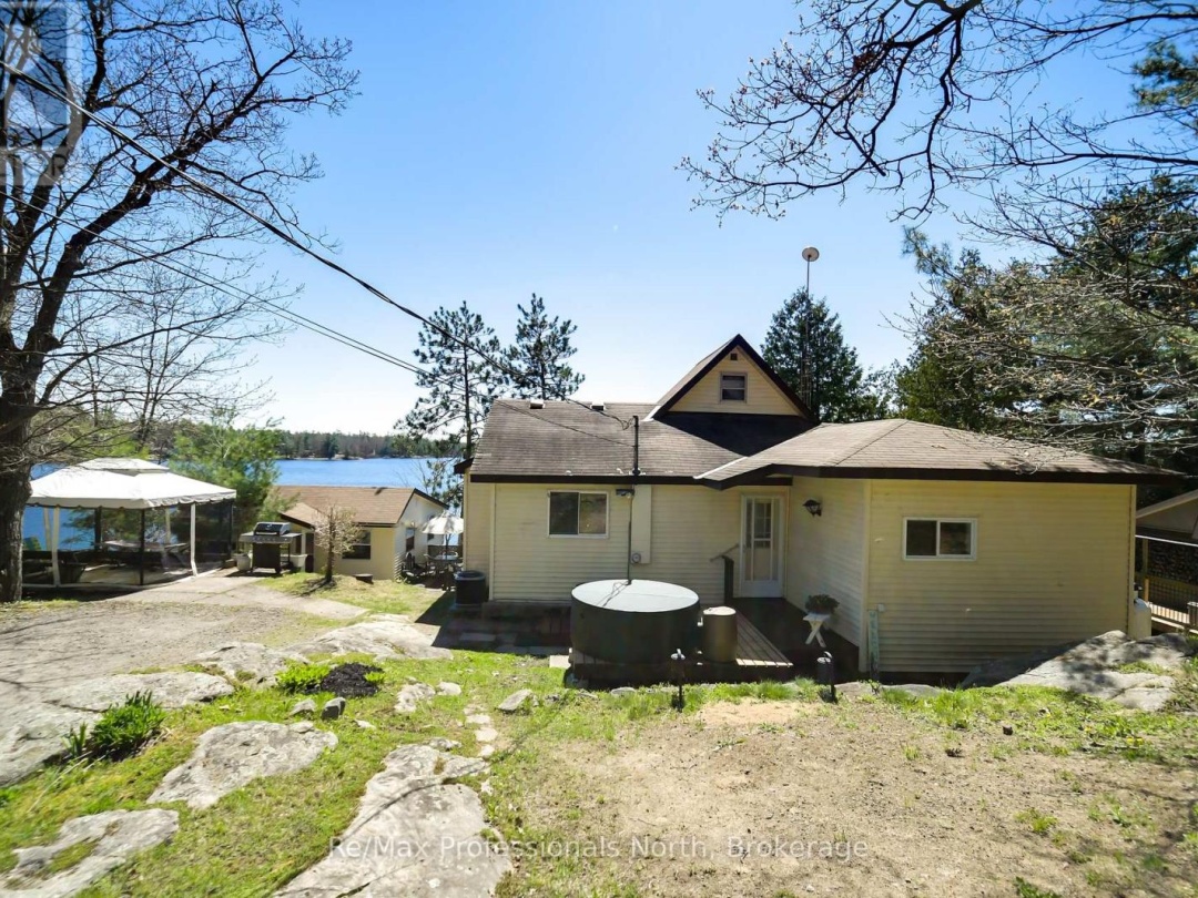 1055 EVANSWOOD DRIVE, 