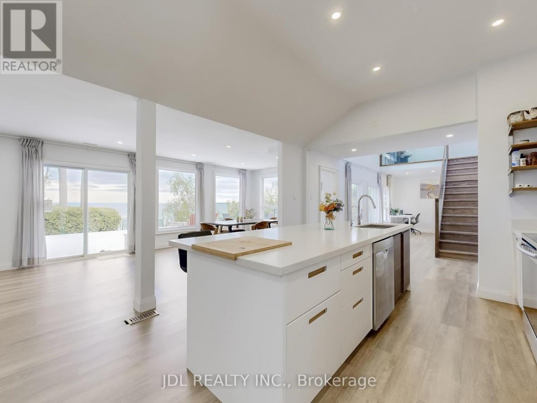 25220 Maple Beach Road, Lake Simcoe