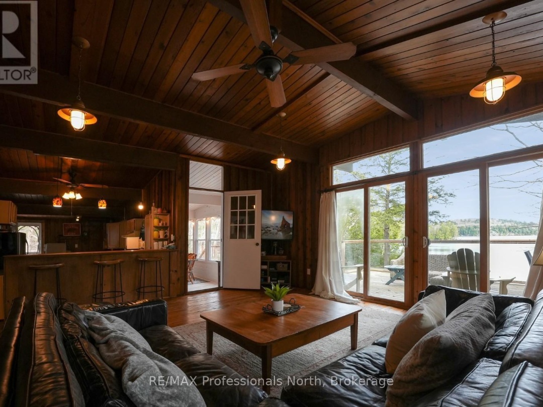 2787 Watts Road, Kennisis Lake