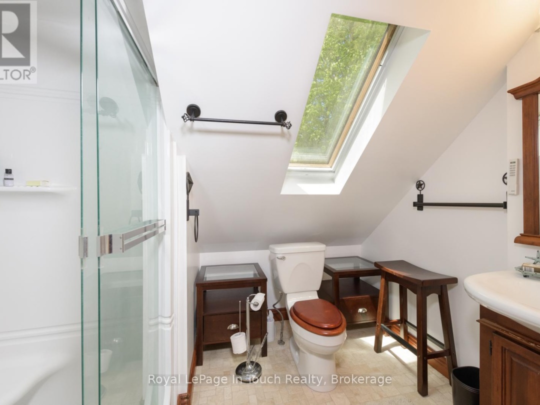 2804 Janes Lane, Gloucester Pool