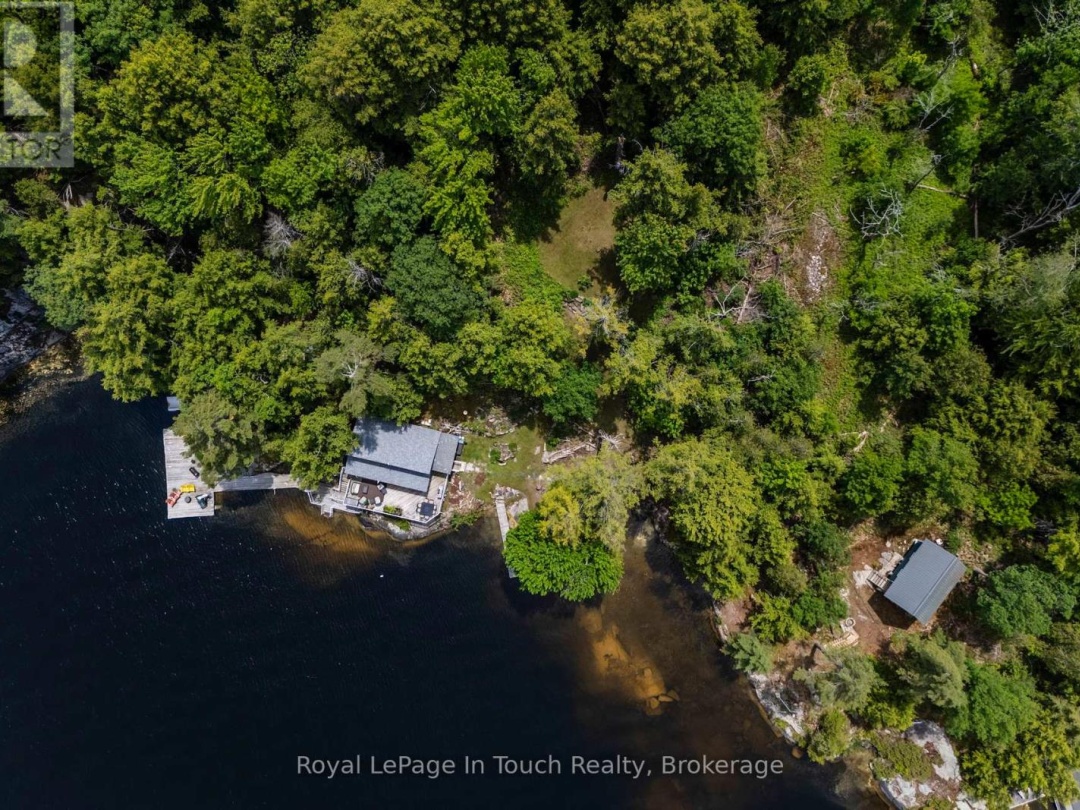 4 IS 270 GEORGIAN BAY ISLAND, 
