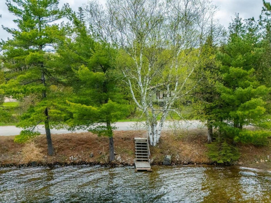 1172 Maebar Road, Twelve Mile Lake
