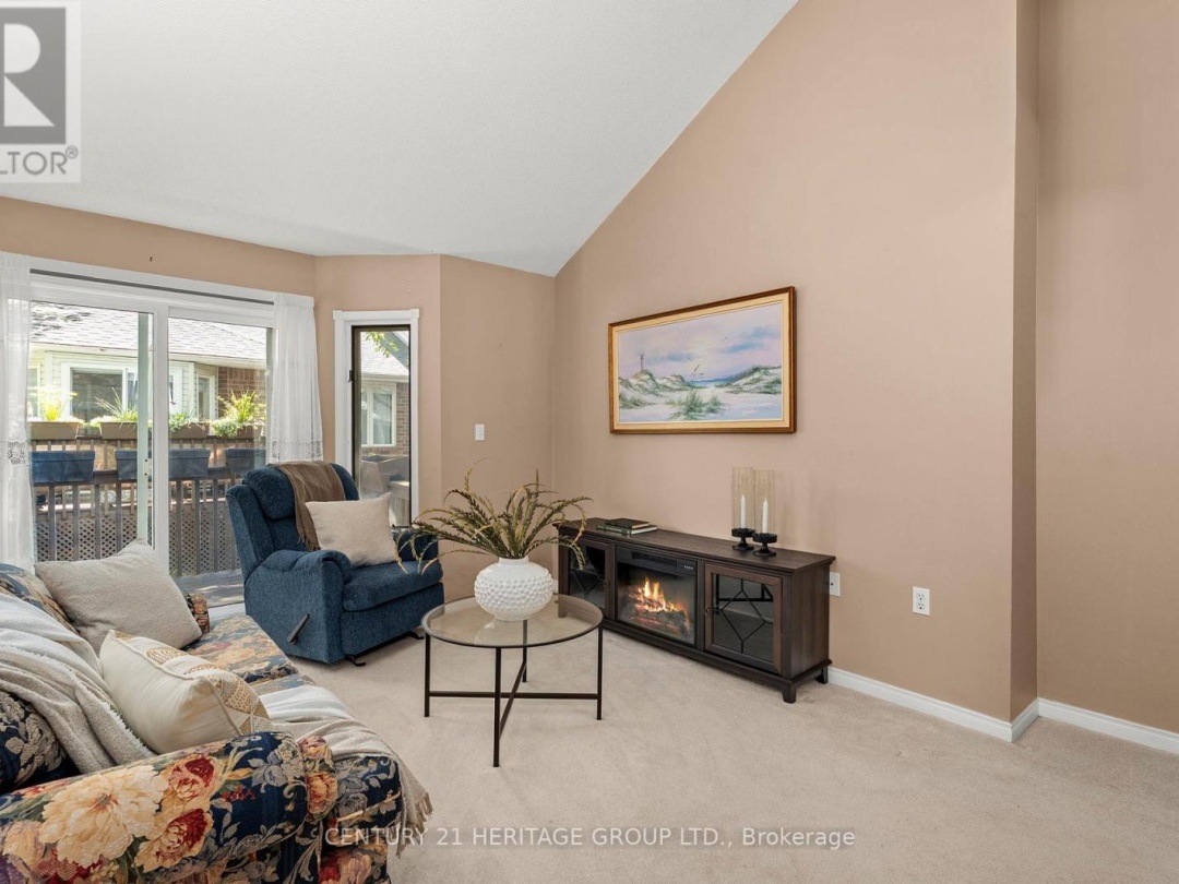 408 - 40 MUSEUM DRIVE, 