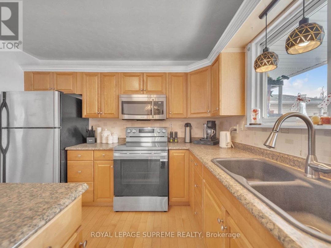 8740 12 Highway, Oro-Medonte