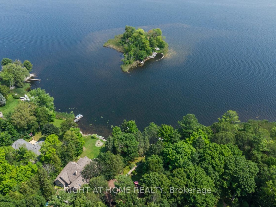 60 Mcgregor Drive, Pigeon Lake