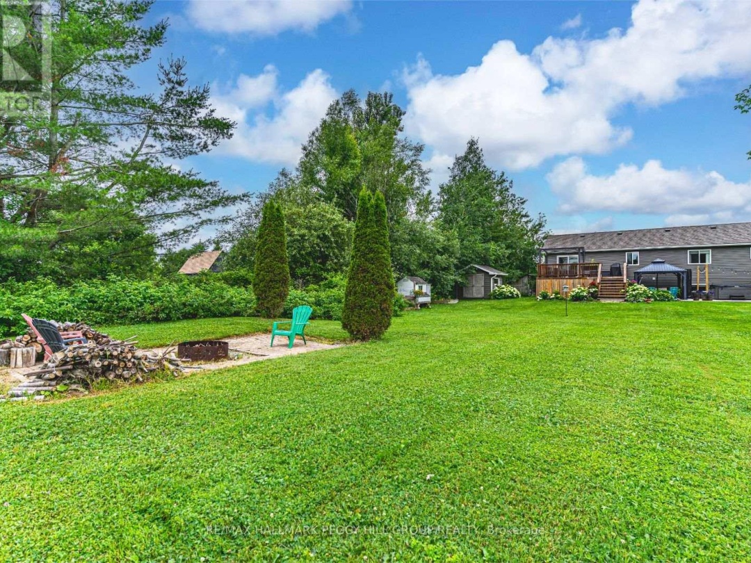 285 WARMINSTER SIDEROAD, 