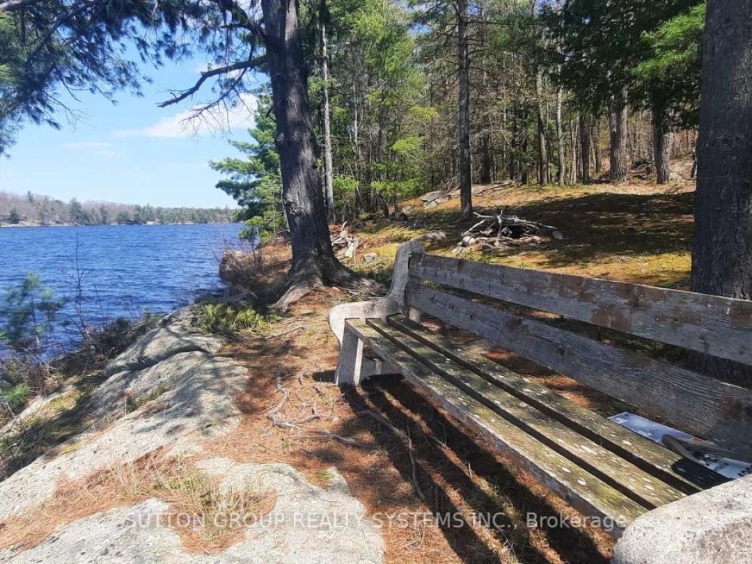55 Healey Lake Water, Healey Lake