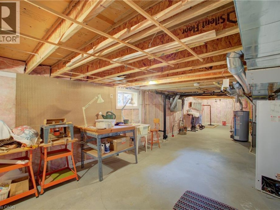 54 SPRINGWOOD Crescent, 