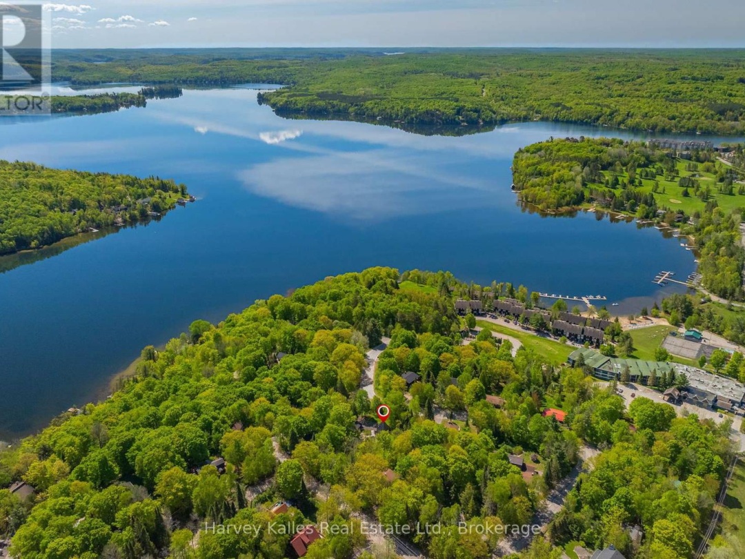 157 Chalet Crescent, Peninsula Lake