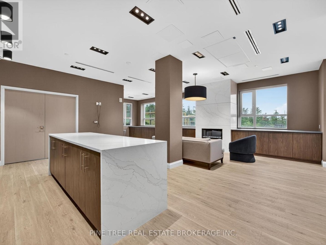 305 - 58 LAKESIDE TERRACE, 