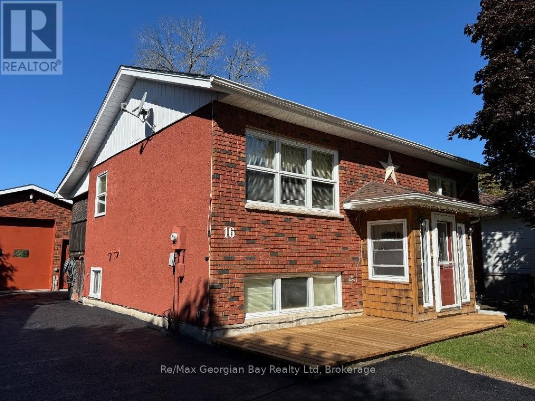 16 COMMUNITY CENTRE DRIVE, 