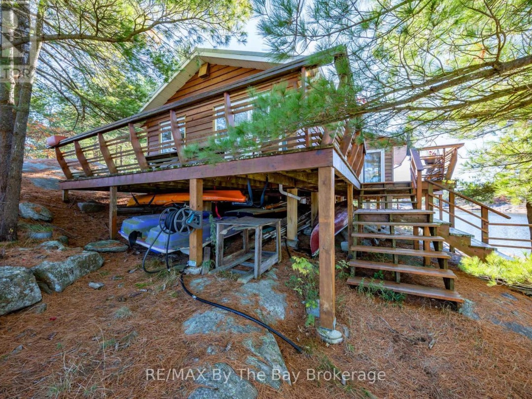 2 ISLAND 2890, Georgian Bay