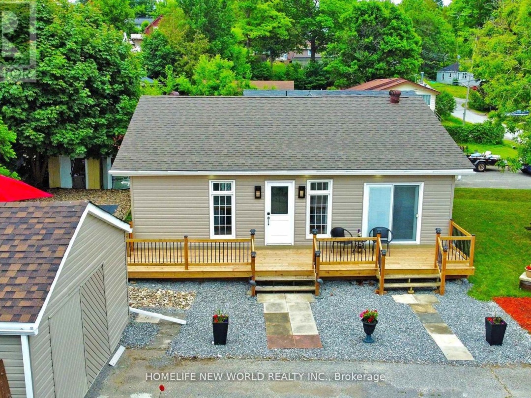 16 Third Street, Sturgeon Lake