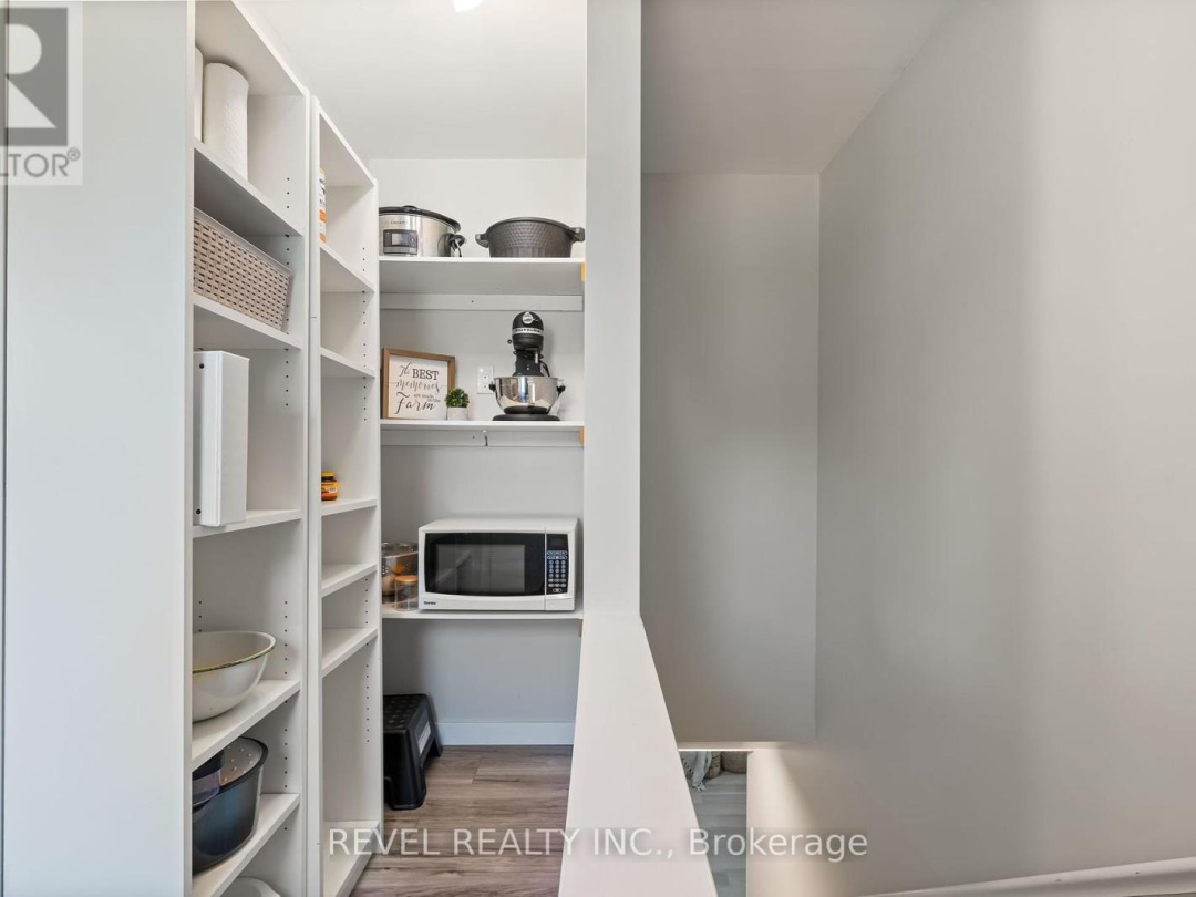 595 HICKORY BEACH ROAD, 