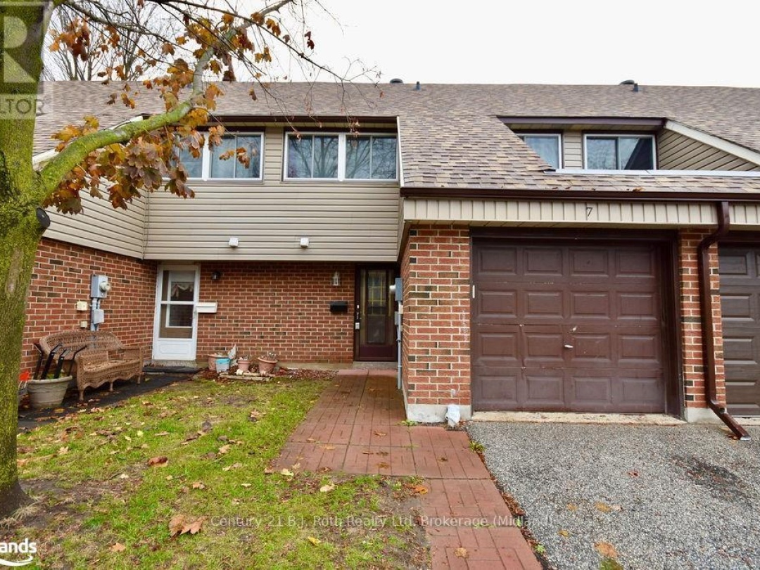 7 441 Barrie Road, Orillia