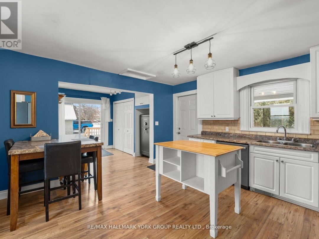 397 Mara Road, Lake Simcoe