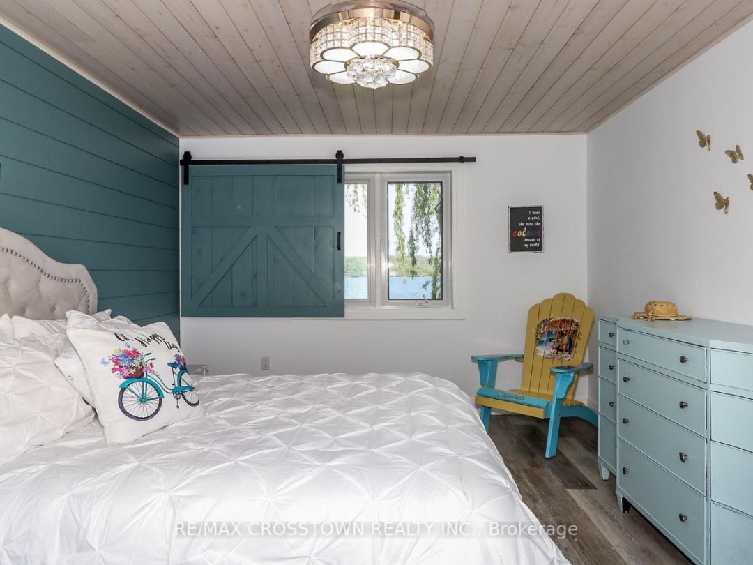 241 Eight Mile Point Road, Lake Simcoe