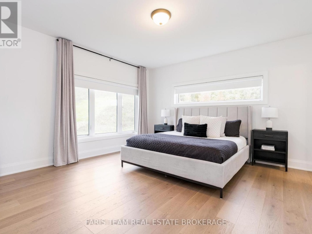 17 CLYDESDALE COURT, 