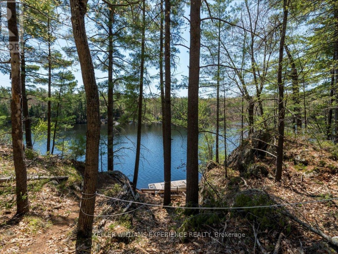 1075 Heintzman Gate W, Sparrow Lake