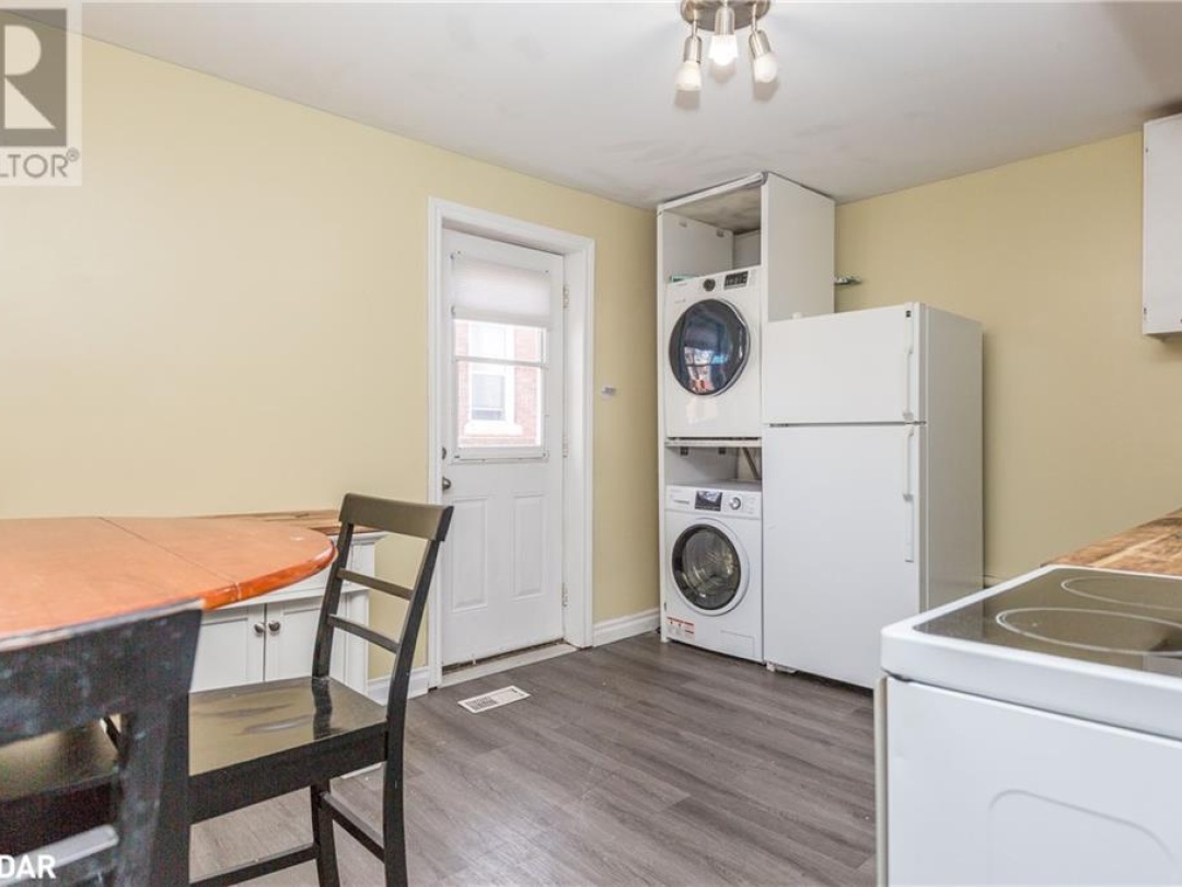 23 Elgin Street, Orillia