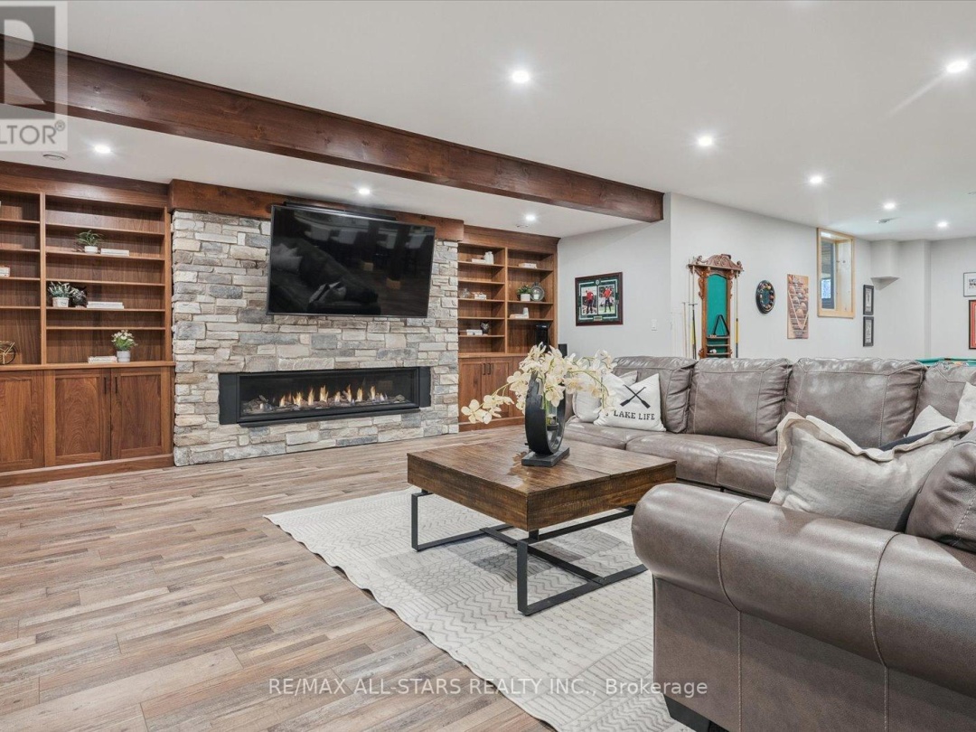 27440 Cedarhurst Beach Road, Lake Simcoe