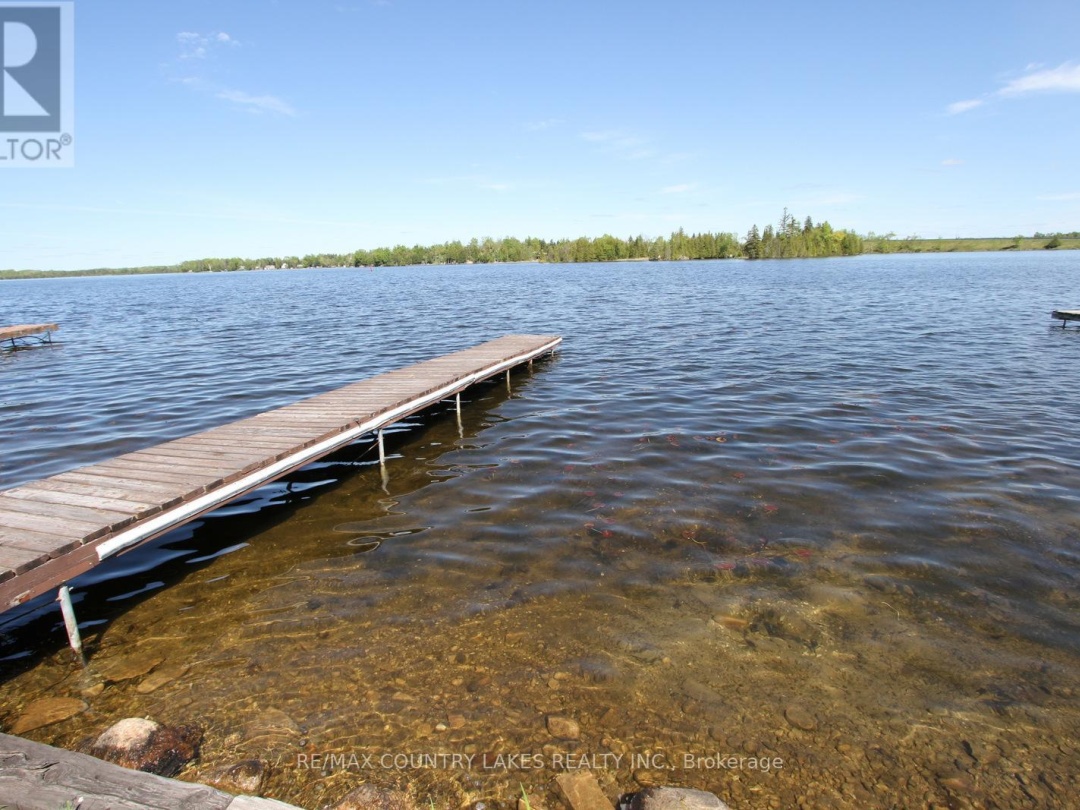 8 Saturn Lane, Mitchell Lake