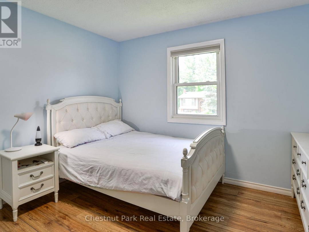 4 PINEWOOD DRIVE, 