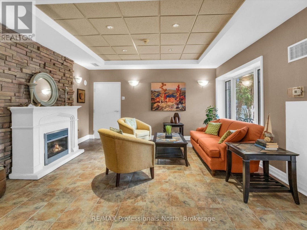305 130 Steamship Bay Road, Lake Muskoka