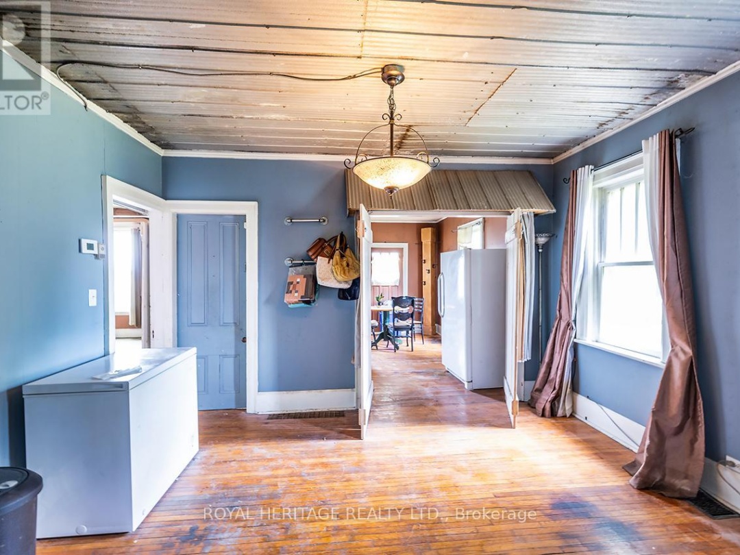 833 WOODVILLE ROAD, 