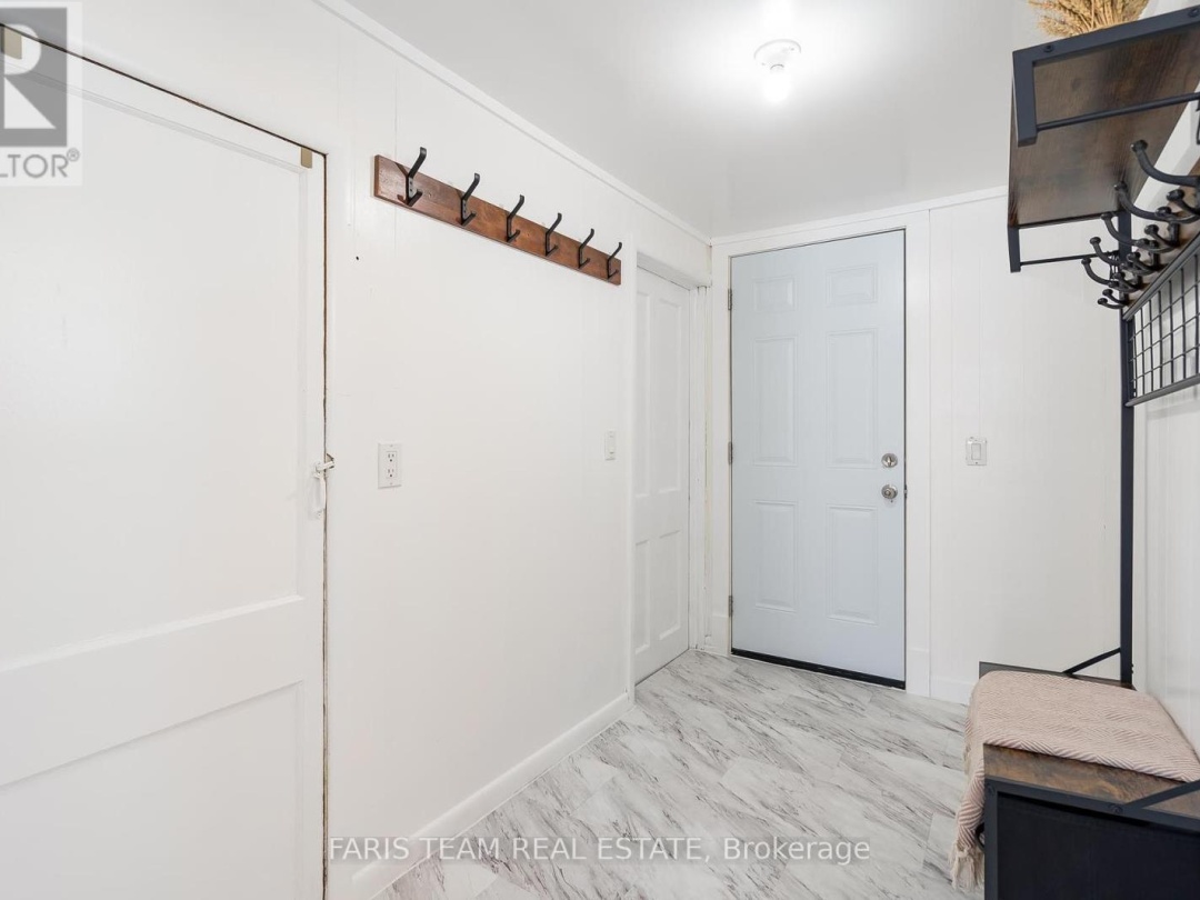 9564 HIGHWAY 12, Oro-Medonte
