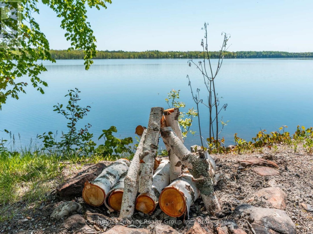 359 Avery Point Road, Dalrymple Lake