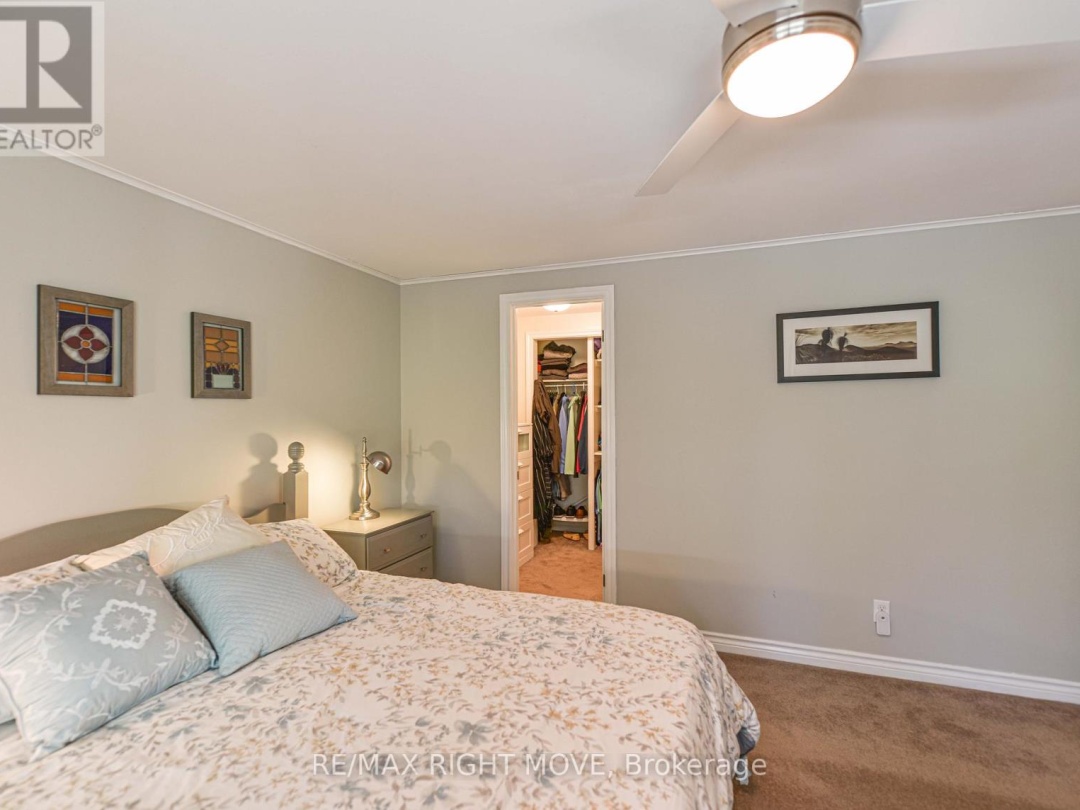 4350 Plum Point Road, Lake Simcoe