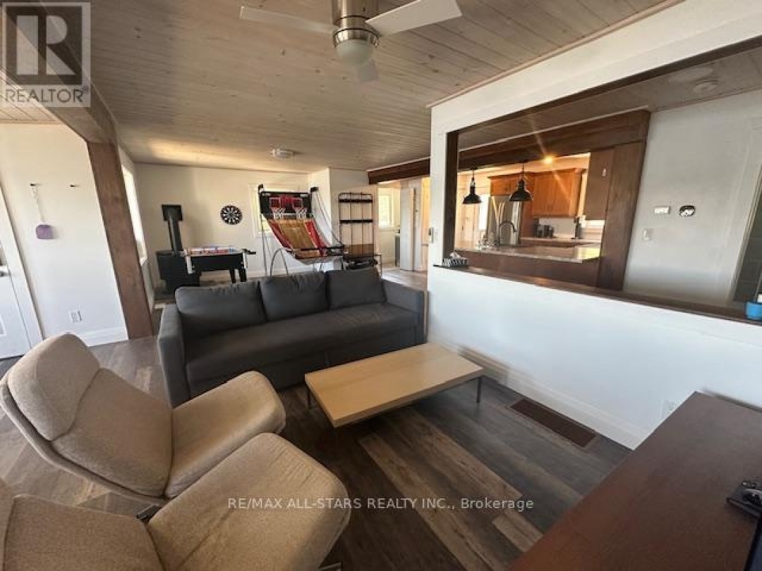 15 Manchester Trail, Sturgeon Lake